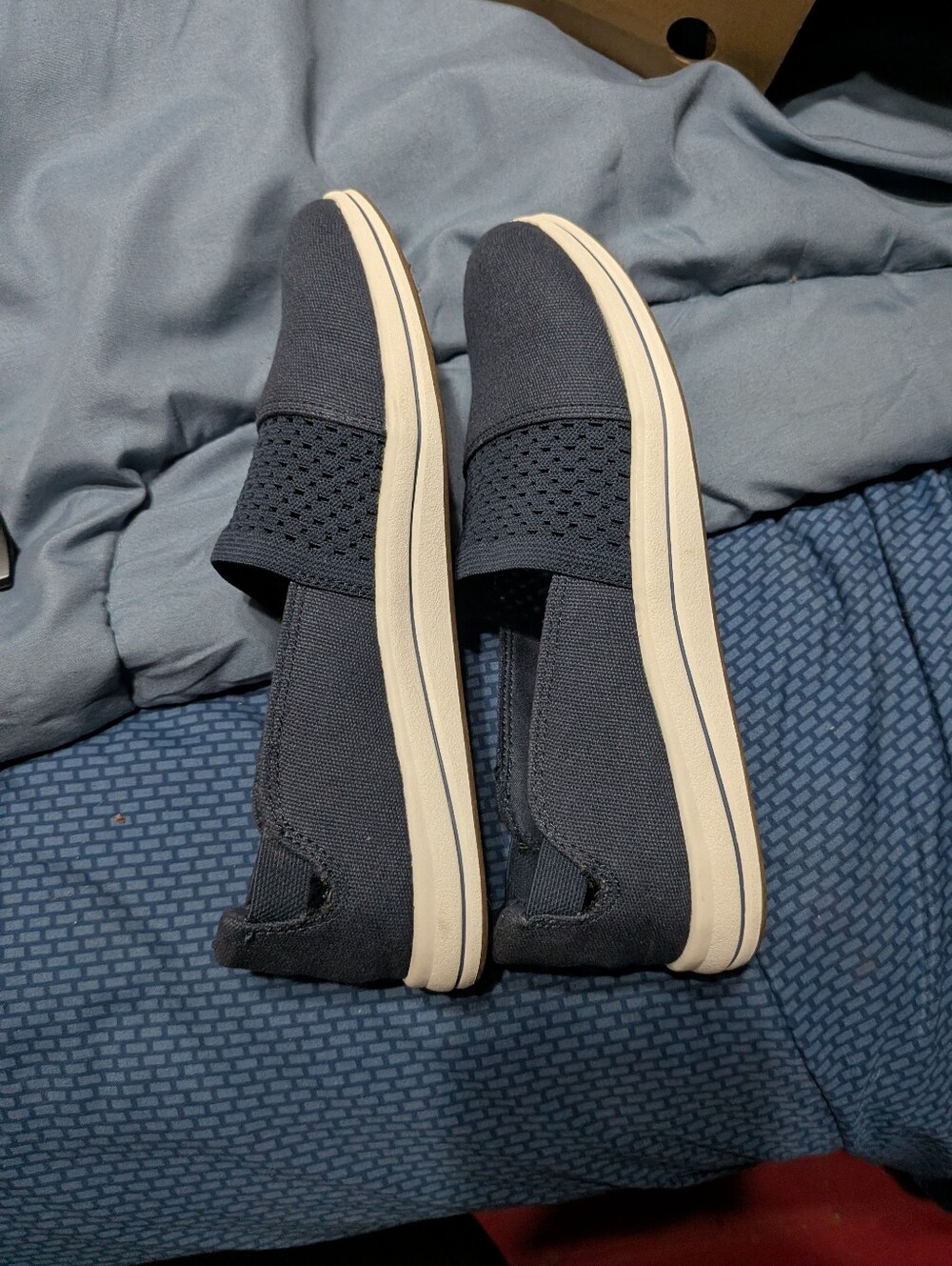 Women's Size 7 Clarks Shoes - Picture 3 of 5